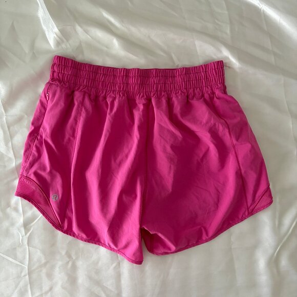 Lululemon Hotty Hot Shorts - Picture 1 of 3